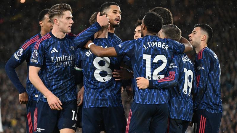 布伦森半场26分创赛季新高，常规赛25+次数比肩甜瓜