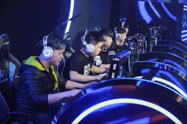 他为自己未 他为自己未