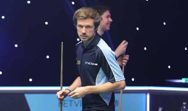 还是在禁区 还是在禁区